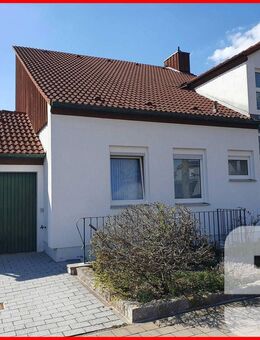 Wohnen auf einer Ebene - Charmantes Einfamilienhaus zum Wohlfühlen - Bad Windsheim