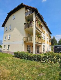 Ideal als Kapitalanlage oder zur Eigennutzung! 2 Zimmer mit Terrasse und Stellplatz - Oberlungwitz