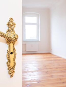 Saniert & bezugsfrei: einladende 3-Zimmer-Altbauwohnung mit Balkon! TOP ZUSTAND! Zentrale Lage! - Berlin