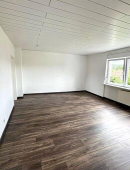 Top renovierte 3 Zimmer Wohnung Zentrum Dudweiler Uninähe - Saarbrücken