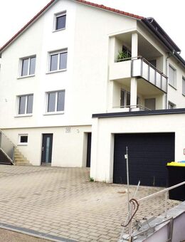 KLEINE FAMILIE WILLKOMMEN! Helle, ruhige, komplett modernisierte 4 Zi.- EG (Hochparterre) Wohnung in Weinstadt-Schnait - Weinstadt
