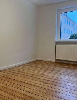 OWNR: Einziehen und Wohlfühlen - Renoviert und mit Küche! Attraktive und moderne 2-Zimmer Wohnung - Berlin