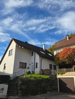 Freistehendes Einfamilienhaus in zentraler und ruhiger Lage mit gepflegtem Garten. - Albstadt