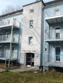 zentral gelegene, ideale 2-Zi-Wohnung in modernisiertem Haus - Bochum