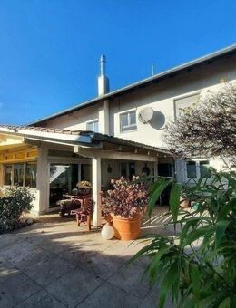 Top-gepflegtes Generationenhaus, 2 bis 4 Parteien - Berg (Regierungsbezirk Oberbayern)