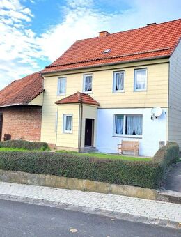 Einfamilien-Fachwerkhaus in Moringen - Großenrode mit Nebengebäuden - Moringen