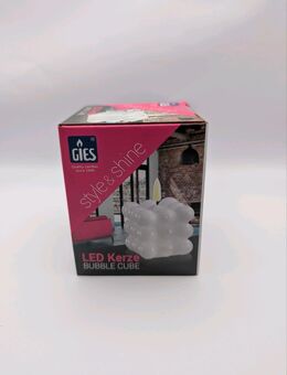 Gieß LED-Echtwachskerze Blasenwürfel weiß mit Timerfunktion - Schwalmstadt Zentrum