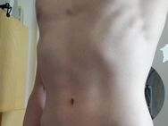 Suche Sie - Frankfurt (Main)
