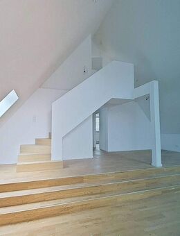 Einziehen & wohlfühlen: Traumhafte 3-Zimmer-Maisonette mit modernem Ambiente - Mönchengladbach