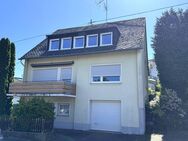 Einfamilienhaus mit großzügigem Garten, zwei Balkonen, Garage in Höhenlage von Vallendar - Vallendar