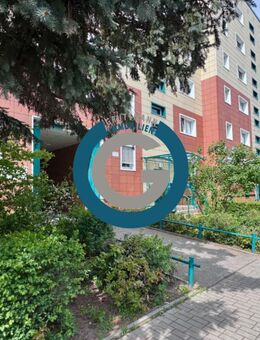 SONNIGER WEST-BALKON - SCHÖNE, GROSSE GRÜNANLAGE - ZUR ZEIT VERMIETET - Berlin