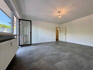 +++ Renovierte 2-Zimmer-Wohnung mit großem Balkon und Fernblick +++ - Heppenheim (Bergstraße)
