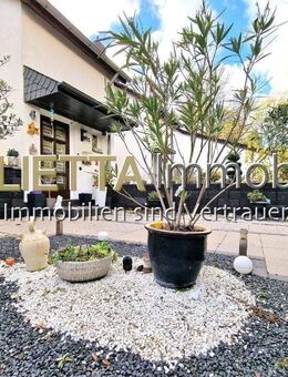 Gepflegtes Reihenhaus mit Garten und Garage - Ludwigshafen (Rhein)