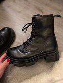 Damen Stiefel mit Plateau Sohle in 44787