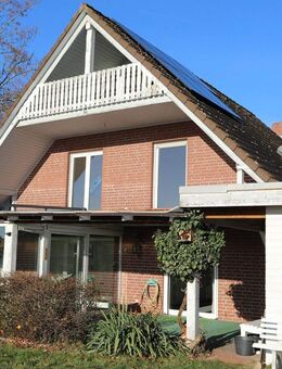 Feldrandlage - 2 interessante Häuser auf einem großen Grundstück in Isenbüttel - Isenbüttel