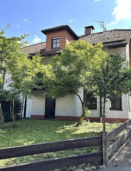 Wohnen in bester Lage: Einfamilienhaus mit Einliegerwohnung in Coburg - Hohe Straße - Coburg
