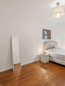 Charmante Altbauwohnung mit 2 Balkonen - Berlin