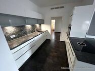 "Wohnen mit Charme - modernisierte stilvolle DG - Wohnung mit Klima, Ofen & Stellplatz in ruhiger Lage!" - Kaufbeuren