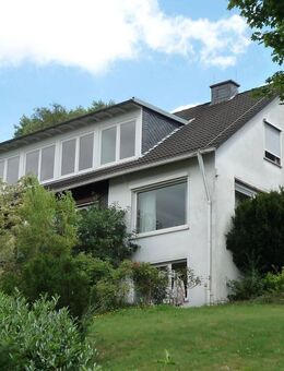 DACHGESCHOSSWOHNUNG MIT TRAUMHAFTEM AUSBLICK ° Siegener Giersberg - Siegen (Universitätsstadt)
