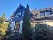 Grosszügies Einfamilienhaus mit Einliegerwohnung in ruhiger Wohnlage von Leverkusen Steinbüchel - Leverkusen