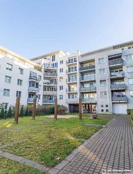 Vermietete 2-Zimmer-Dachgeschosswohnung mit Terrasse als Kapitalanlage - Berlin