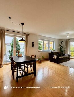 Schöne geräumige Erdgeschoss-Zwei-Zimmer-Wohnung mit Einbauküche und Balkon in Sennfeld - Sennfeld