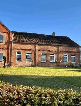 GROßZÜGIGES GRUNDSTÜCK, CHARMANTES ZUHAUSE - Tarnow