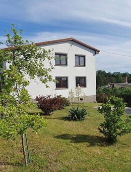 Einfamilienhaus mit Einliegerwohnung in bester Lage von Schmölln - Schmölln