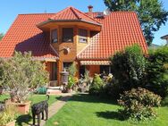 Blockbohlenhaus in Blankenfelde-Mahlow: Idyllisches Wohnen am Waldrand mit moderner Ausstattung - Blankenfelde-Mahlow