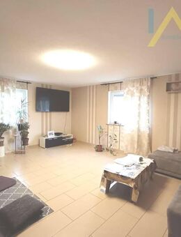 In toller Aussichtslage - Großes Einfamilienhaus mit zwei Vollgeschossen und großem Carport - Bockenau