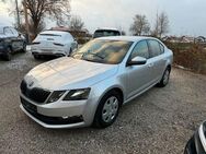 Skoda Octavia Lim. 1,6 TDI Ambition,Navi,SHZ,PTS,1.HD, - Loiching