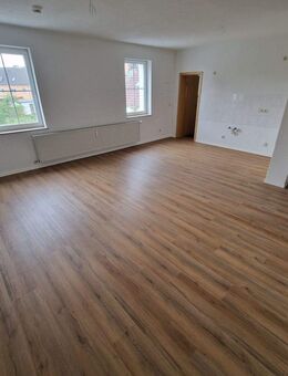 2 RW in Schwarzheide + Badewanne + Terrasse - Schwarzheide