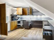**Offenes Bieterverfahren** (Startpreis 125.000,- €): Modernisierte 2 Zimmer Wohnung mit Balkon - Meßstetten
