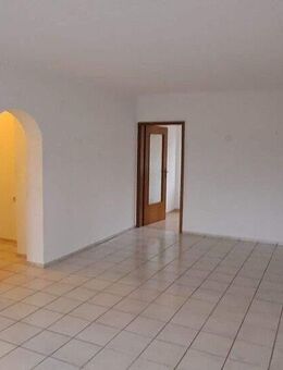 Komfortable 3 ZKB-Wohnung in Saarbrücken - Saarbrücken