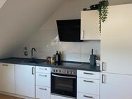 Helle möbilierte 2-Zimmer-Wohnung mit Einbauküche in Wesseling - Wesseling