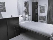 Mitbewohnerin, ab 18 Jahre, für 1 Zimmer 16 qm großes Bett für 2 Per. in 4-Zimmer- Wohnung - Hamburg