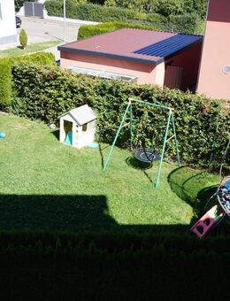 Helle Erdgeschosswohnung mit Einbauküche und modernem Bad - Trossingen