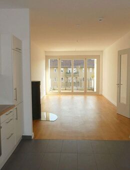 Reichsstraße - BARRIEREFREIE, moderne Wohnung nahe U-Bahn Olympiastadion, 2 Balkone, Kaminofen... - Berlin