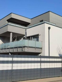 Penthaus, großer Balkon, Stellplatz, Wärmepumpe. - Vettweiß