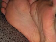 Footjob von Boy (18 Jahre alt) - Marburg