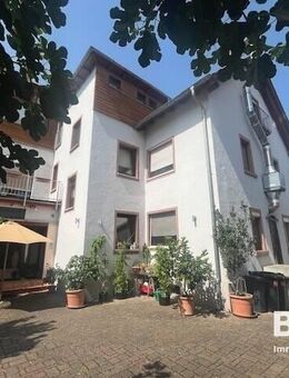 2 schöne Wohneinheiten mit Gewerbeeinheit-Restaurant... - Schöneck