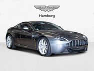 Aston Martin V8 Vantage, Coupé - Aston Martin Hamburg, Jahr 2013 - Hamburg