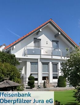 Charmantes Einfamilienhaus mit Traumgarten in perfekter Wohnlage in Hemau - Hemau