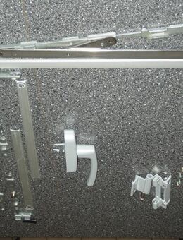 Alu-Fenster-Drehkippbeschlag-erneuern-silber - Ulmen
