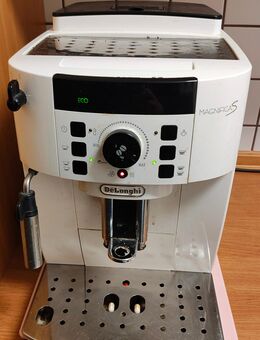 Kaffeemaschine DeLonghi - Bretzfeld