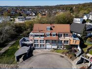 Attraktive 4,5 Zi. DG-Maisonette-Wohnung, mit 2 x TG/Platz u. großem Balkon, in Top-Zustand! - Radolfzell (Bodensee)