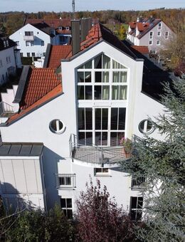 Reserviert: Kompakt. Clever. Charaktervoll. 2-Zimmer-Maisonette im Dachgeschoss mit zwei Sonnenbalkonen - Langenbach (Bayern)