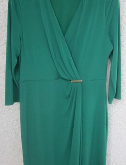 Gr. 44: Kleid, grün mit Schnalle "ESPRIT", neuwertig - München