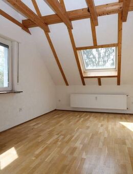 Freistehendes Zweifamilienhaus in ruhiger Waldrandlage von Wiehl - Wiehl
