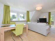 Schön möblierte DG-Wohnung mit Balkon in Winterbach - Winterbach (Baden-Württemberg)